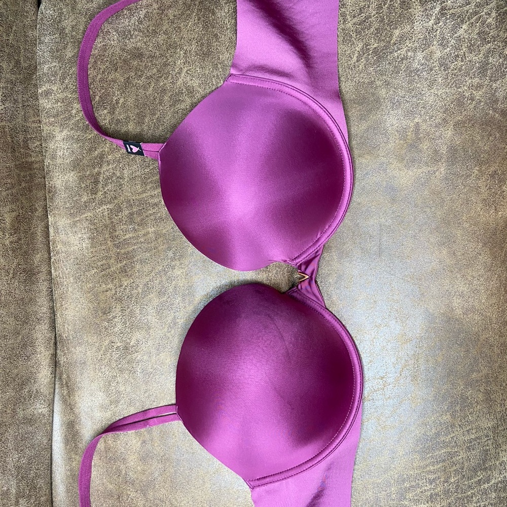 Victoria secret bra pink